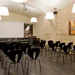 Szálloda Peninsular 3*