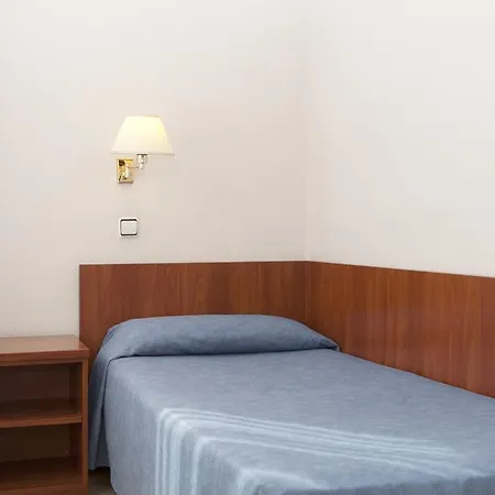 Peninsular 3* Girona