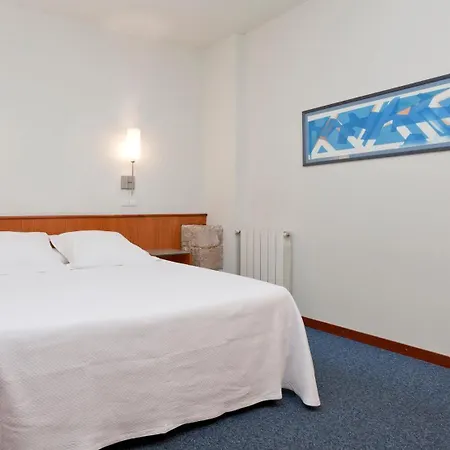 Peninsular 3* Gérone