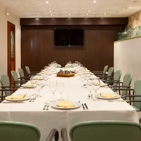 Peninsular 3* Girona