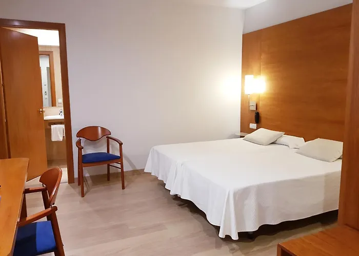 Peninsular Szálloda Girona