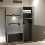 Szálloda Peninsular 3*