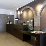 Szálloda Peninsular 3*